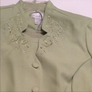 NWT-ISABELLA Lime Green embroidery 2PC Suit 20W